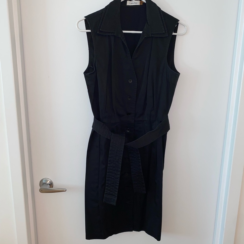 Calvin Klein Black Sleeveless Sheath Dress with Notched Collar